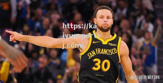 库里刷新NBA纪录，成为历史上第一位单赛季三分球命中超过300个的球员